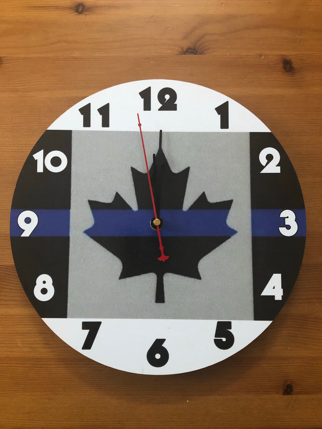 The Thin Blue Line Canada 🇨🇦 12” Wall Clock (FREE Shipping)